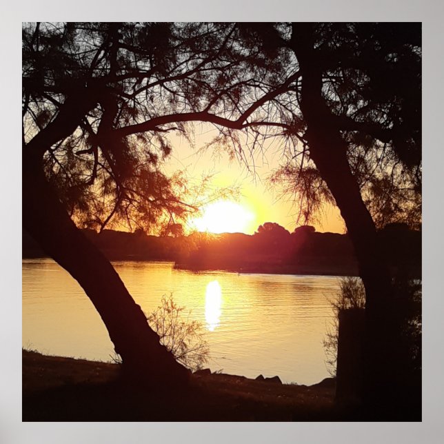 Lever de soleil sur La Grande Motte - France Poster (Front)