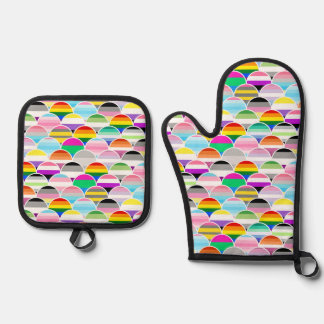 LGBTQIA+ Queer Scalloped Pride Flag Fans Oven Mitt & Pot Holder Set