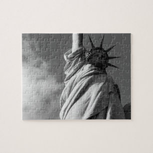 liberty lady black & white jigsaw puzzle