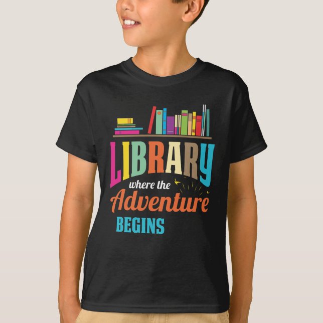 Library Fan - book lovers Librarian Reader T-Shirt (Front)