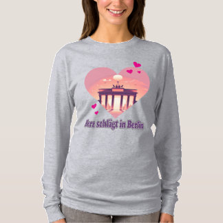 Liebe in Berlin – Romantisches Städtedesign T-Shirt