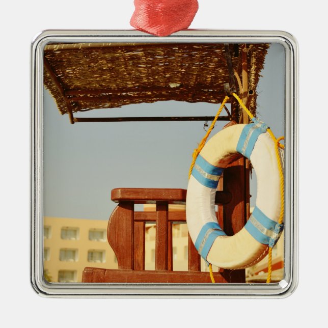 Lifeguard seat metal tree decoration (Front)