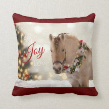Lift Me Up! 2020 Holiday Throw Pillow - Delfinia