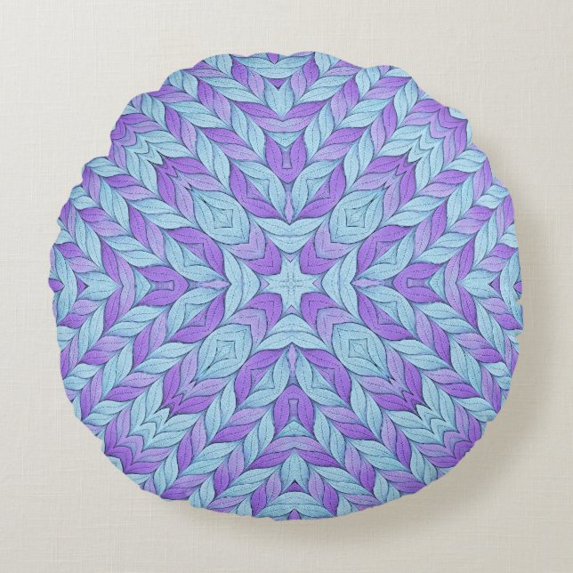 Light Amethyst and Pale Aqua Pattern Round Cushion (Front)