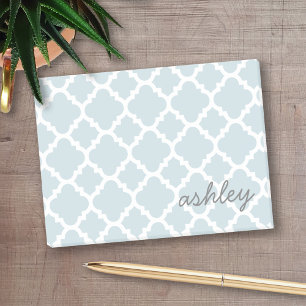 Light blue Quatrefoil Pattern Script Name Post-it Notes