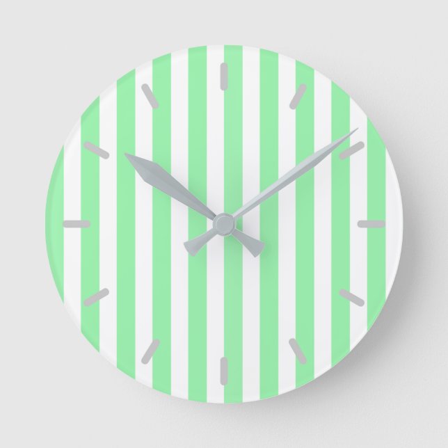 Light green candy stripes round clock (Front)