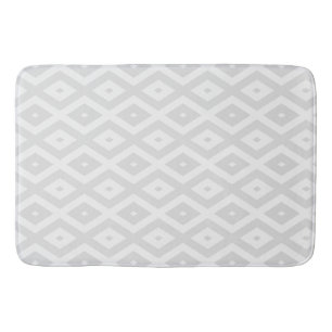 Light grey and white diamond pattern bath mat