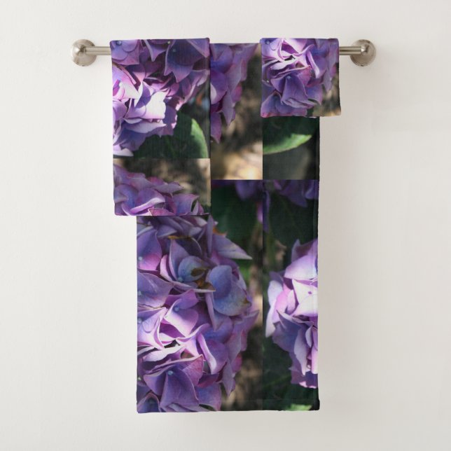Light Purple Hydrangea Flower Bath Towel Set (Insitu)