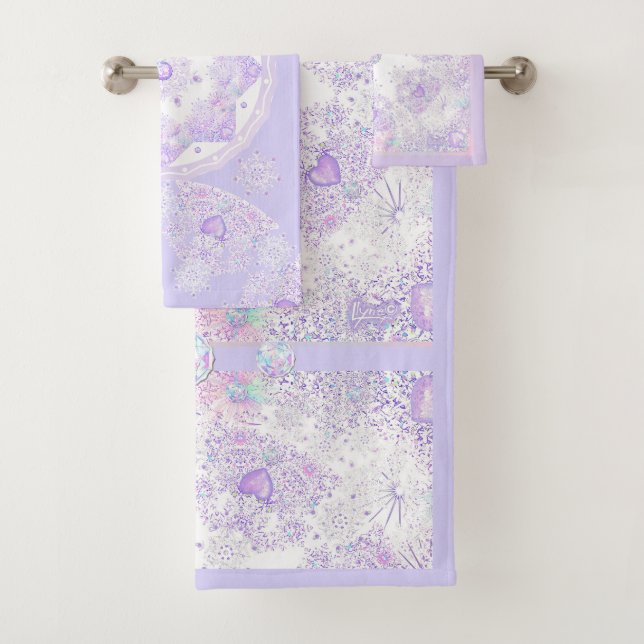 light purple snowflake & glittering heart bath towel set (Insitu)