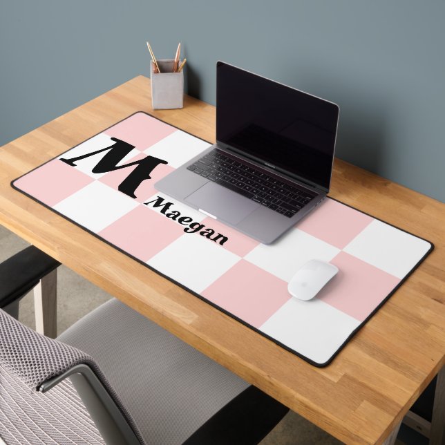 Light Red Chequered Pattern Background Desk Mat (Office 2)