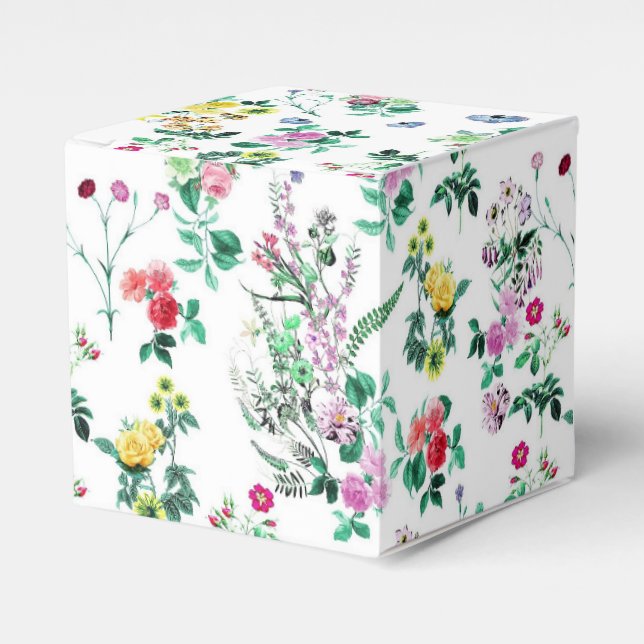 Light Spring Floral Pattern Favour Box (Front Side)