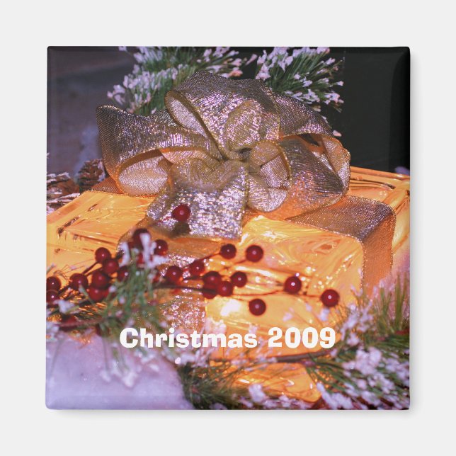 Lighted Gift Gold Bow Christmas Holiday Magnet (Front)