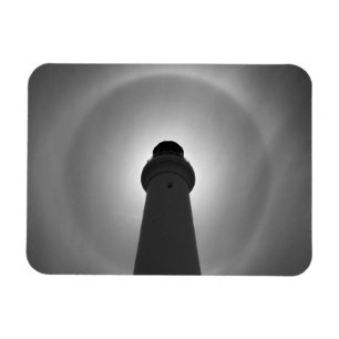 Lighthouse Effect - black and white Magnet