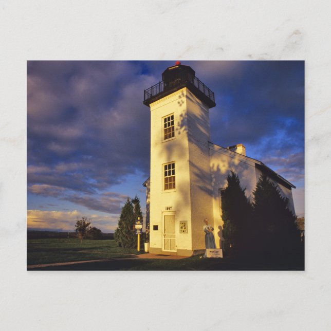 Lighthouse in Escanaba UP Michigan Postcard (Front)