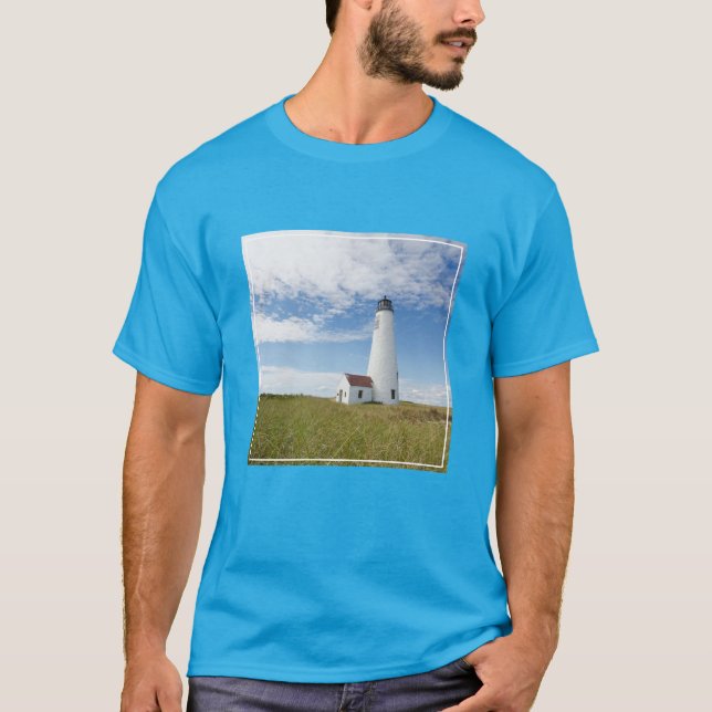 Lighthouses | Lighthouse Massachusetts T-Shirt (Front)