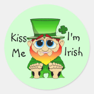 Lil Blarney Kiss Me I'm Irish Classic Round Sticker