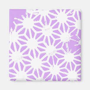 Lilac geometric pattern magnet