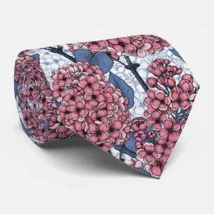 Lilac in pink and blue tie