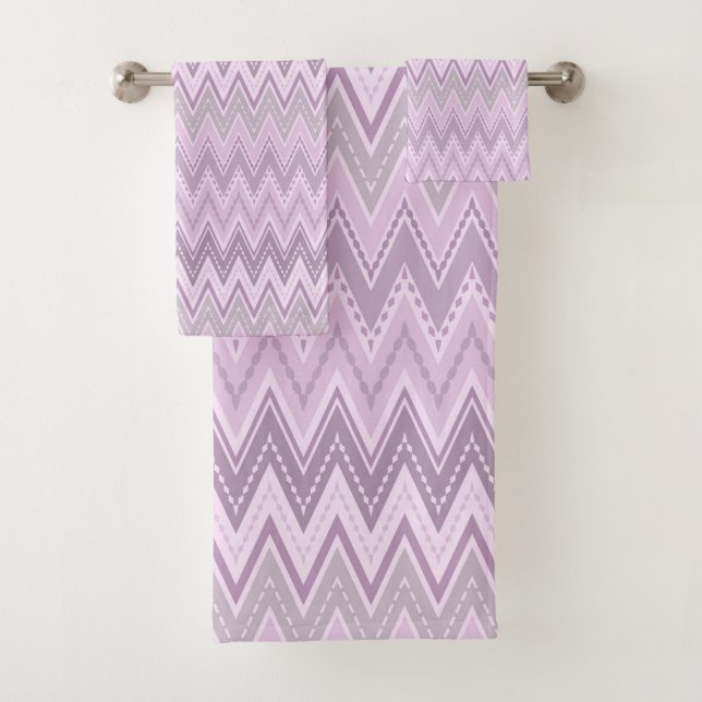 Lilac, pink , zigzag bath towel set (Insitu)