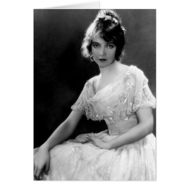 Lillian Gish (Front)