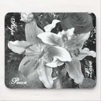 Lilly Mousepad