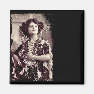 Lily Elsie as The Merry Widow Magnet