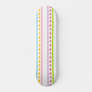 Lines and triangles pattern skateboard