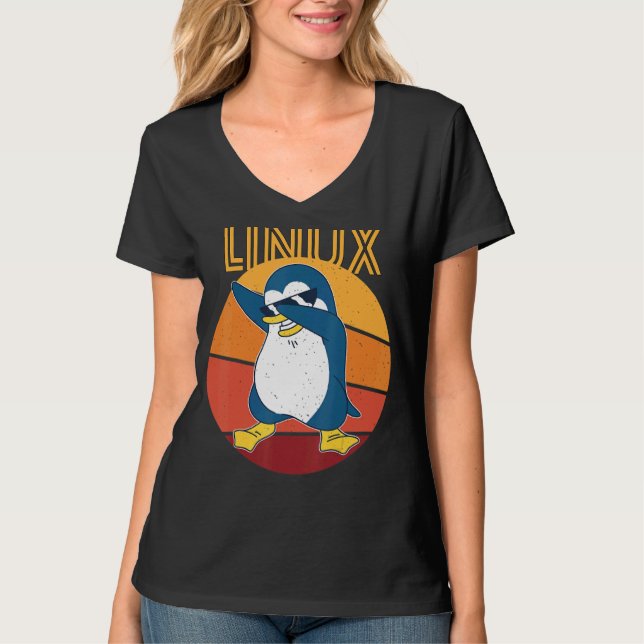 Linux Admin Cool Penguin Nerd Informatics T-Shirt (Front)