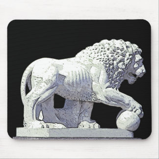 lion4 mouse mat