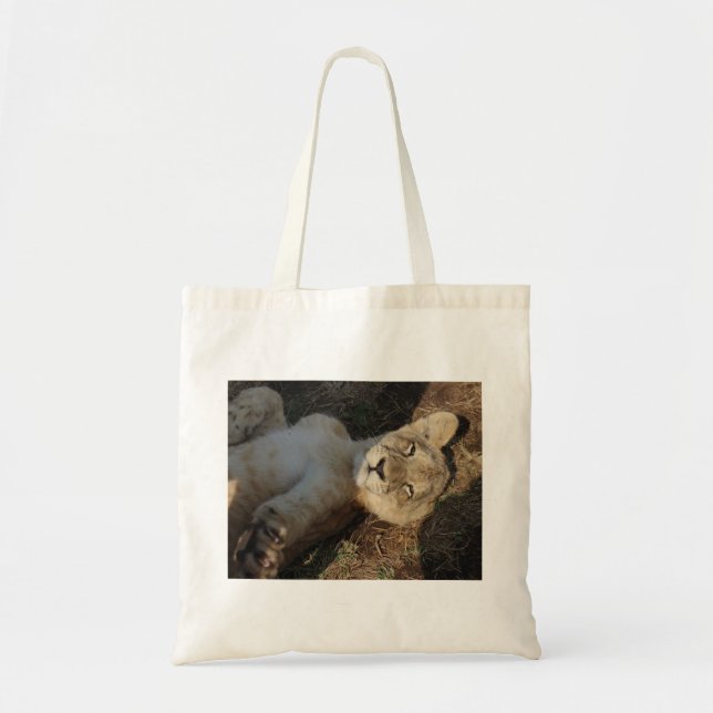 Lion cub stretching tote bag (Front)