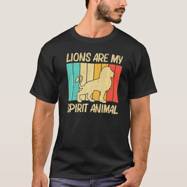 Lion For Men Women African Safari Zoo Animal Retro T-Shirt (Front)