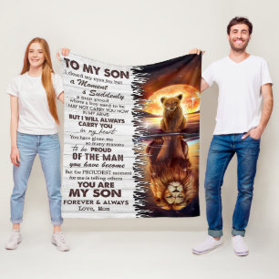 Lion Mum To My Son I Closed My Eyes Fleece Blanket