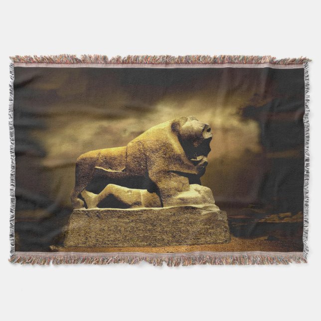 lion of babel throw blanket (Front)