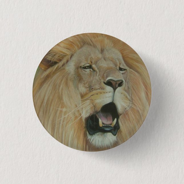 Lion roaring big cat wildlife 3 cm round badge (Front)
