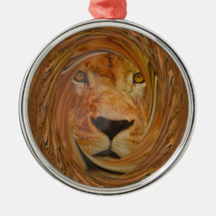 Lion smile metal tree decoration