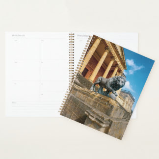 Lion Statue Planner