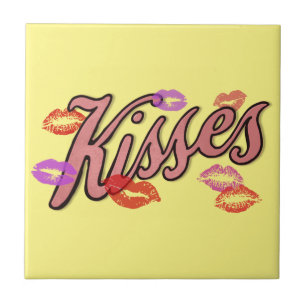 LIP KISSES TILE
