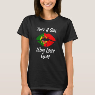 Lips and Mouth Love Portuguese Flag Elvas T-Shirt