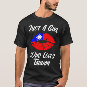 Lips Mouth Love Taiwanese Flag Taiwan T-Shirt