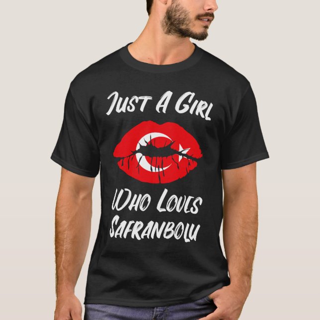 Lips Mouth Love Turkish Flag Saffranbolu T-Shirt (Front)
