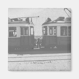 Lisbon trams magnet
