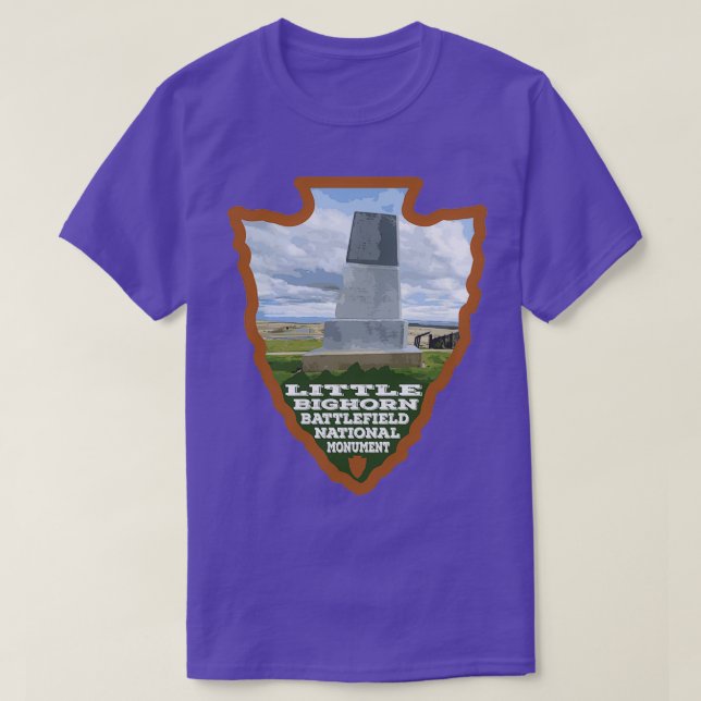 Little Bighorn Battlefield National Monument arrow T-Shirt (Design Front)
