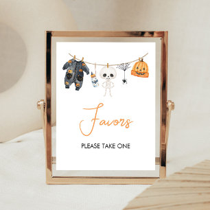 Little Boo Halloween Clothesline Favours Sign