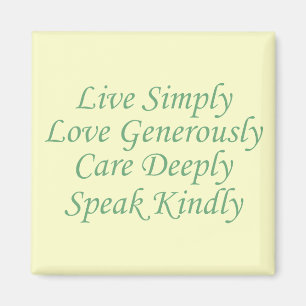 Live Simply green Magnet