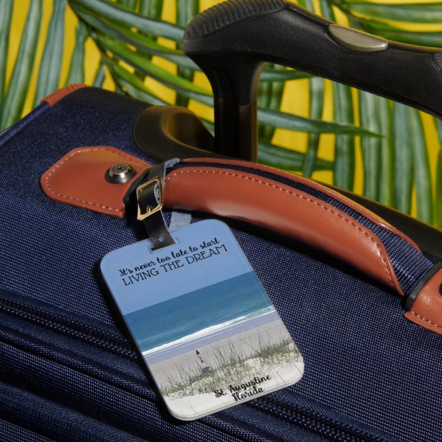 Live the dream luggage tag (Front Insitu 1)