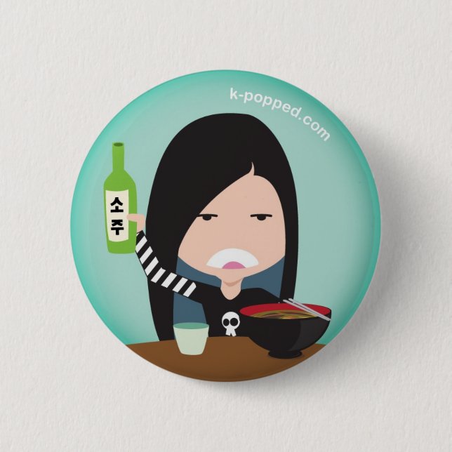 Liz and a bottle of soju 6 cm round badge (Front)