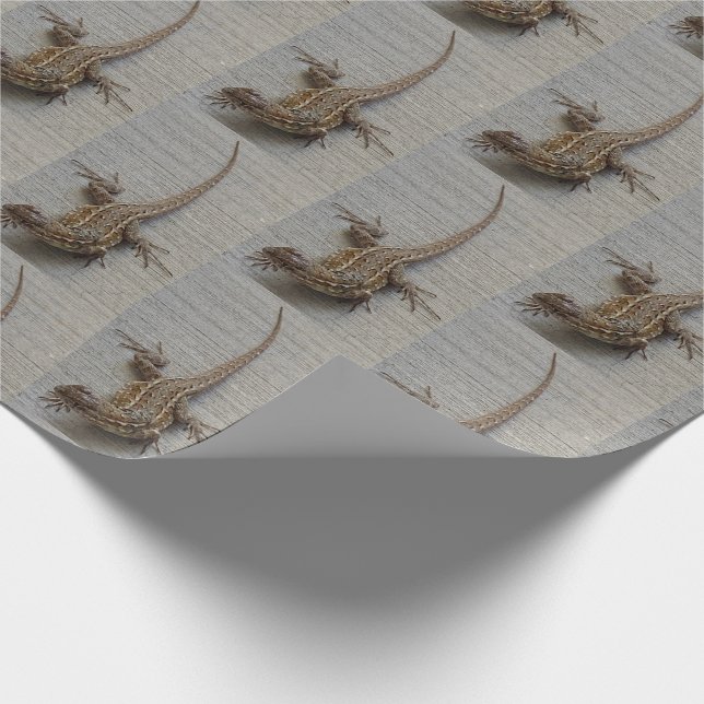 Lizard Photo Pattern Wrapping Paper (Corner)