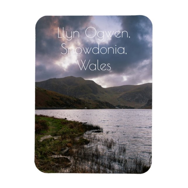 Llyn Ogwen, Snowdonia, Wales Magnet (Vertical)