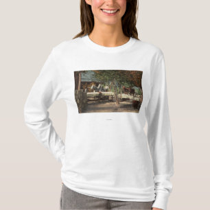 Loading Fruit at Longview Ranch T-Shirt