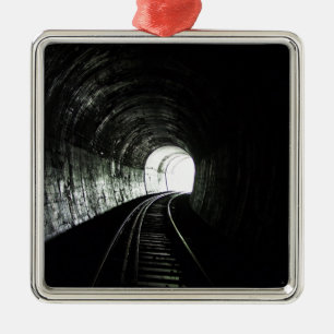 Locomotive tunnel metal tree decoration